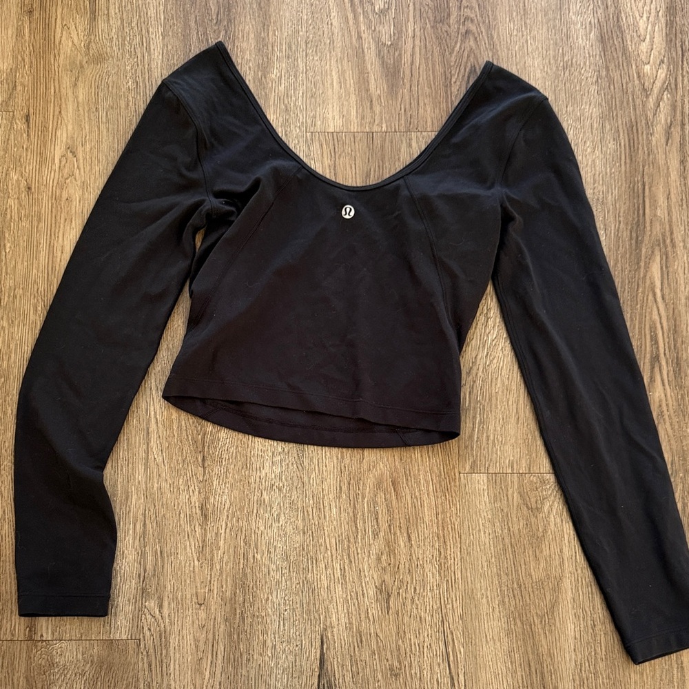 lululemon athletica Black Long-Sleeve Scoop Crop Top
